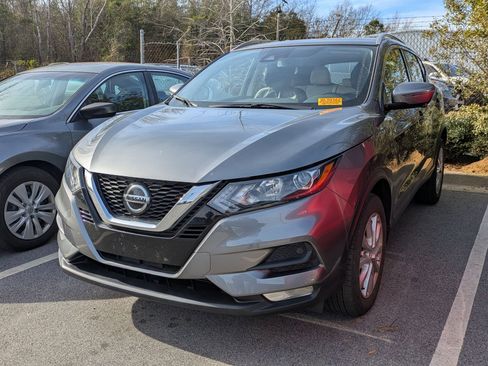 Certified 2020 Nissan Rogue Sport SV w/ Technology Package image 4