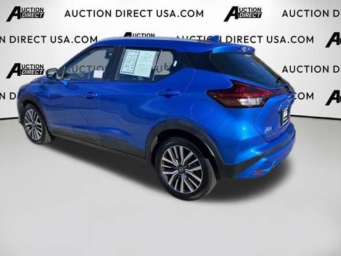 Used 2021 Nissan Kicks SV image 20