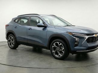 Used 2025 Chevrolet Trax LT w/ LT Convenience Package video 1