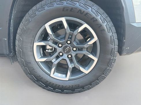 Used 2026 Chevrolet Equinox ACTIV w/ LPO, Floor Liner Package AWD/4WD image 29