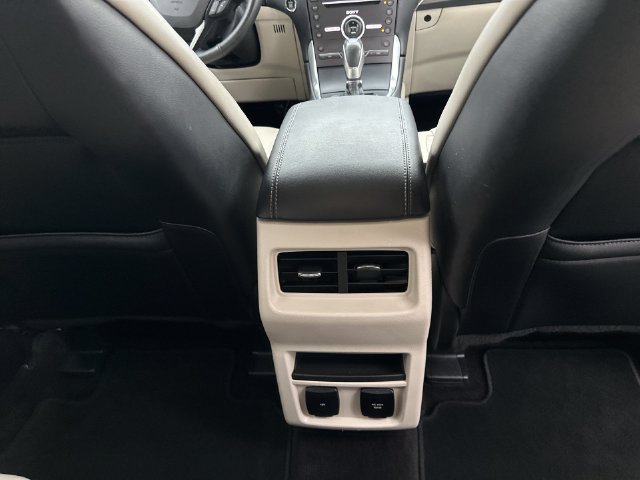 Used 2016 Ford Edge Titanium w/ Technology Package FWD image 24