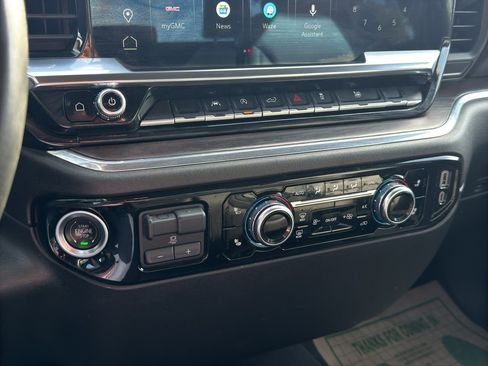 Used 2025 GMC Sierra 1500 SLT image 24