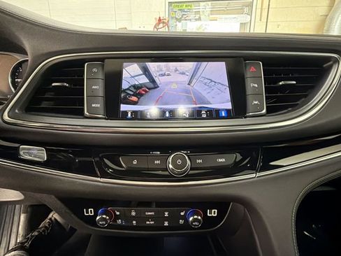 Certified 2022 Buick Enclave Avenir w/ Avenir Technology Package AWD/4WD image 17