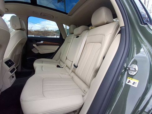 Certified 2025 Audi Q5 2.0T Premium Plus w/ Premium Plus Package image 20