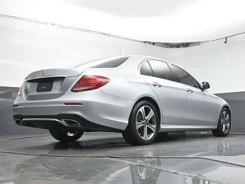 Used 2020 Mercedes-Benz E 350 Sedan w/ Premium Package image 36