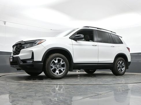 Used 2022 Honda Passport TrailSport image 29