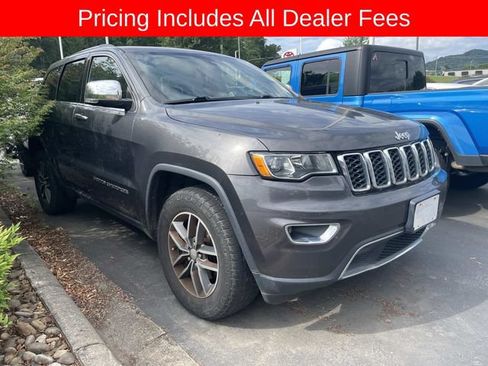Used 2017 Jeep Grand Cherokee Limited AWD/4WD image 12