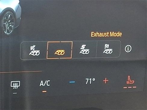 Used 2025 Ford Mustang Premium image 23