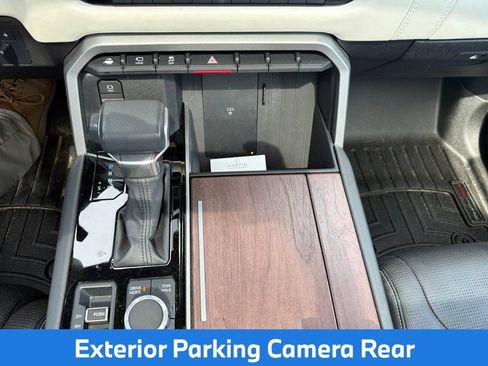 Used 2025 Toyota Sequoia Capstone AWD/4WD image 33