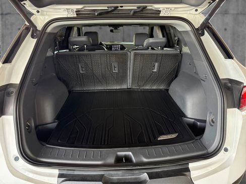 Used 2019 Chevrolet Blazer LT w/ LPO, Floor Liner Package AWD/4WD image 13