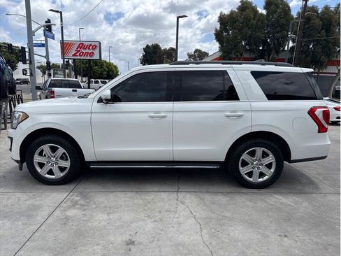 Used 2020 Ford Expedition XLT w/ Equipment Group 202A AWD/4WD image 6
