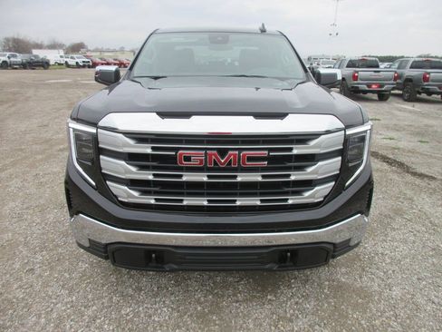 New 2026 GMC Sierra 1500 SLE AWD/4WD image 11