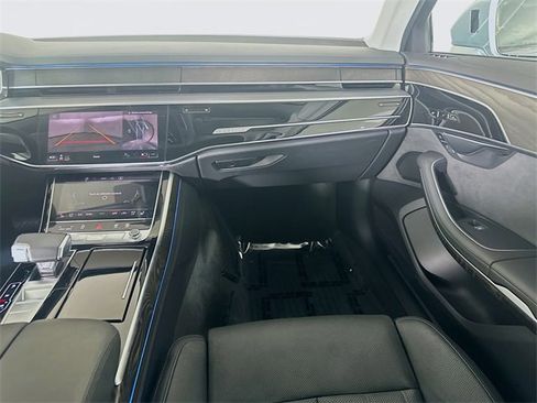 Used 2023 Audi A8 L 3.0T image 24