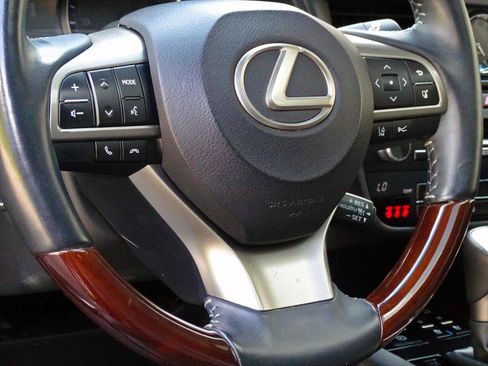 Used 2019 Lexus RX 450h AWD w/ Navigation Package image 17