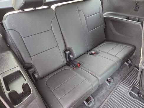 Certified 2023 Chevrolet Traverse LT image 20
