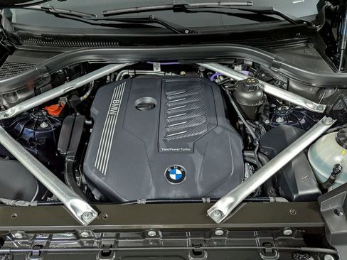 Certified 2023 BMW X5 xDrive40i w/ M Sport Package AWD/4WD image 48