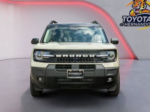 Used 2025 Ford Bronco Sport Outer Banks AWD/4WD image 2