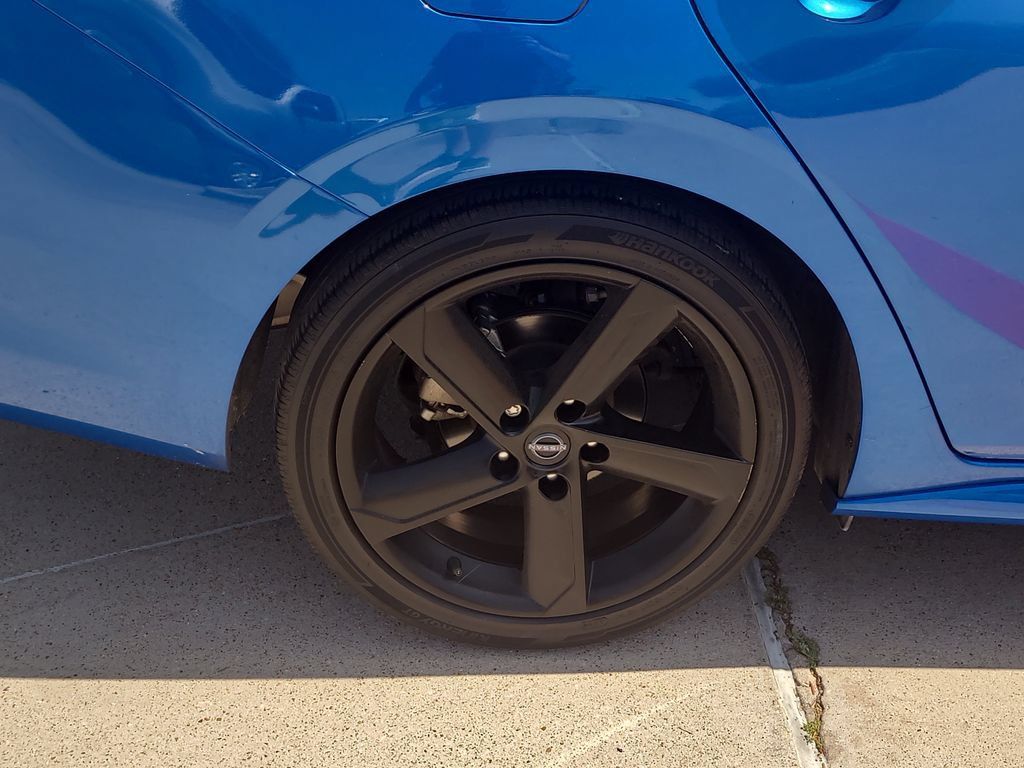 Certified 2024 Nissan Sentra SR w/ SR Premium Package FWD image 6