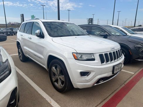 Used 2015 Jeep Grand Cherokee Overland w/ Advanced Technology Group RWD image 3