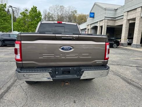 Used 2021 Ford F150 Lariat w/ Equipment Group 502A High AWD/4WD image 4