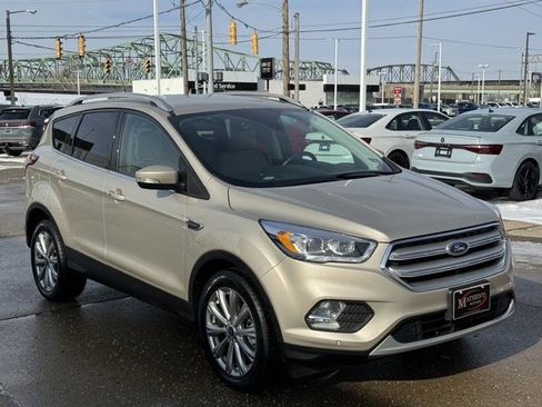 Used 2018 Ford Escape Titanium image 7