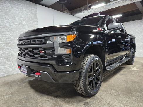 Used 2022 Chevrolet Silverado 1500 Custom Trail Boss AWD/4WD image 5
