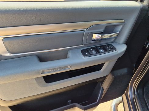Used 2017 RAM 1500 Big Horn RWD image 8