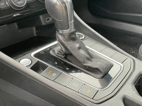 Used 2019 Volkswagen Jetta SE FWD image 19