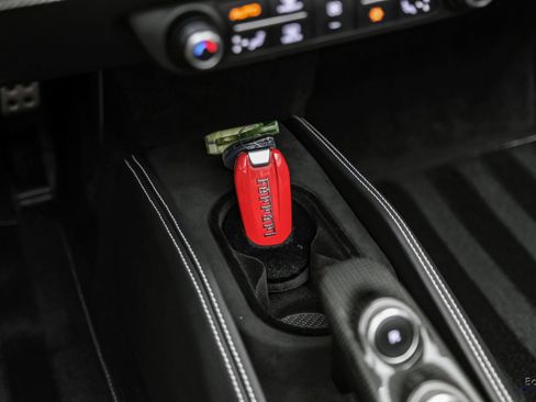 Used 2022 Ferrari F8 Tributo RWD image 73