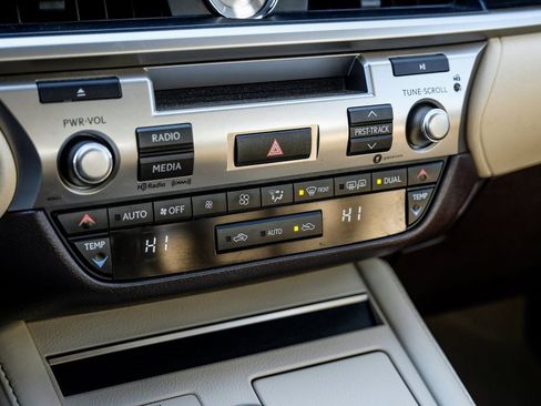 Used 2018 Lexus ES 350 350 image 37