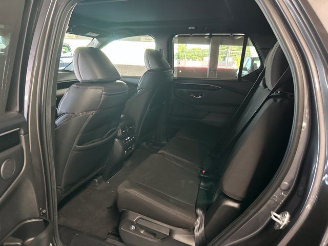 Certified 2025 Honda Pilot Black Edition image 10