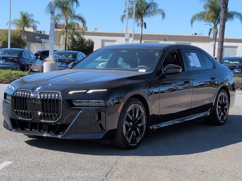 Certified 2024 BMW 760i xDrive 760i xDrive w/ Premium Package 2 image 5