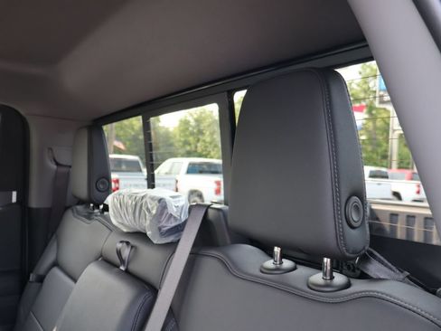 New 2026 Chevrolet Silverado 1500 RST w/ Redline Edition AWD/4WD image 26