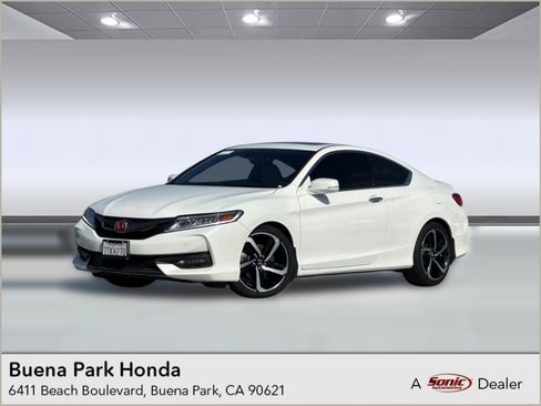 Used 2016 Honda Accord Touring image 1