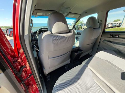 Used 2013 Toyota Tacoma 4x4 Double Cab w/ TRD Sport Pkg image 15