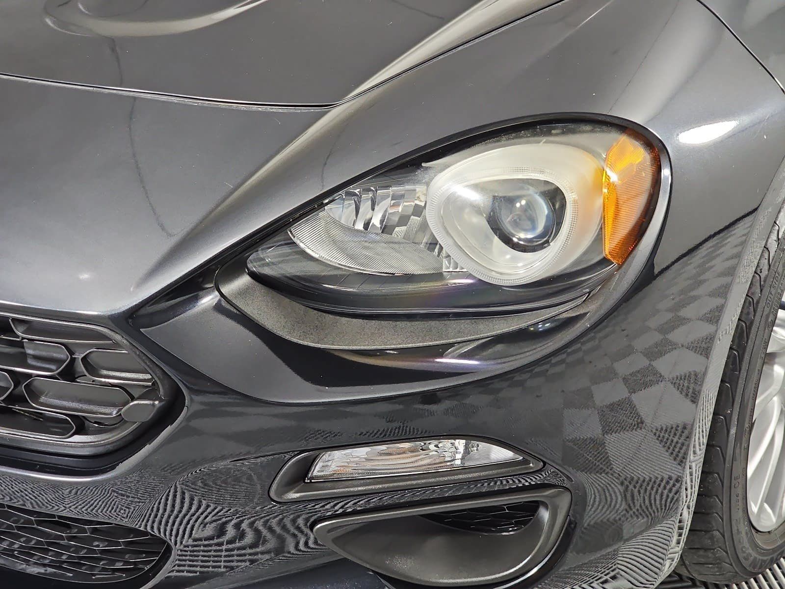 Used 2018 FIAT 124 Spider Classica w/ Technology & Siriusxm Group RWD image 27