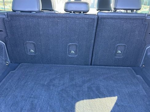 Used 2023 Nissan Rogue SV w/ SV Premium B Package image 27