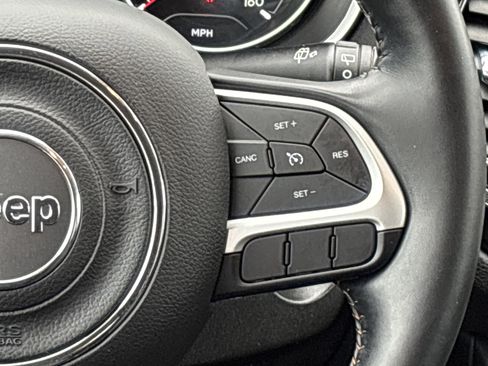 Certified 2020 Jeep Compass Limited image 23