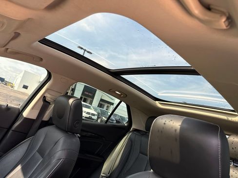 Used 2021 Buick Envision Essence AWD/4WD image 14