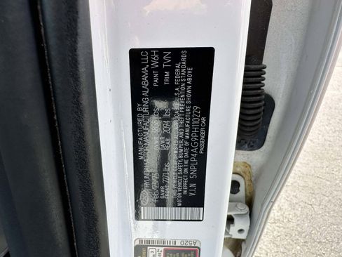 Used 2023 Hyundai Elantra Limited w/ Preferred Accessory Package FWD image 35