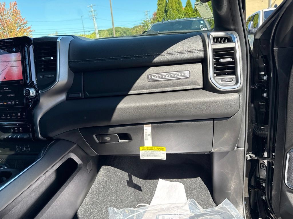 New 2027 RAM 1500 Laramie w/ Night Edition AWD/4WD image 30