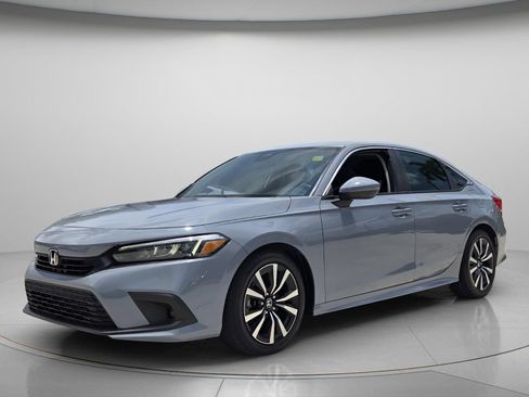 Used 2023 Honda Civic EX image 9