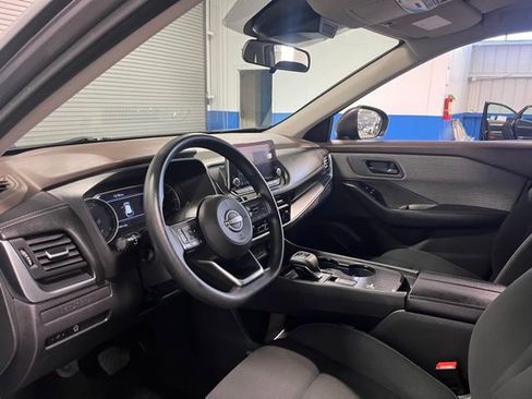 Used 2023 Nissan Rogue S image 22
