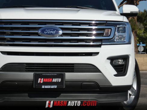 Used 2020 Ford Expedition Max XLT w/ Equipment Group 202A RWD image 18