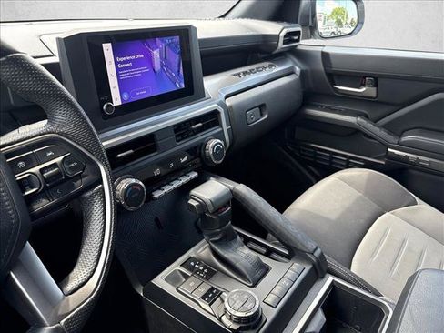 Used 2024 Toyota Tacoma TRD Off-Road AWD/4WD image 15