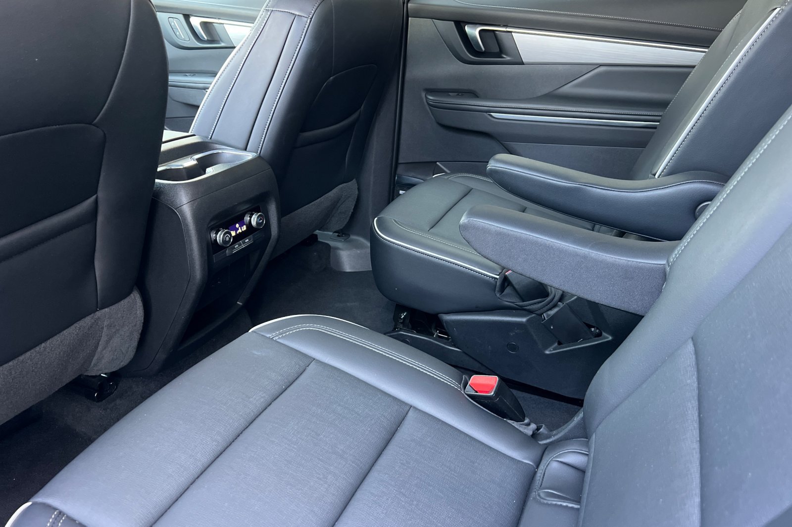 Used 2025 Buick Enclave Preferred FWD image 16