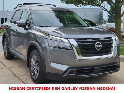 Certified 2023 Nissan Pathfinder SV AWD/4WD image 1