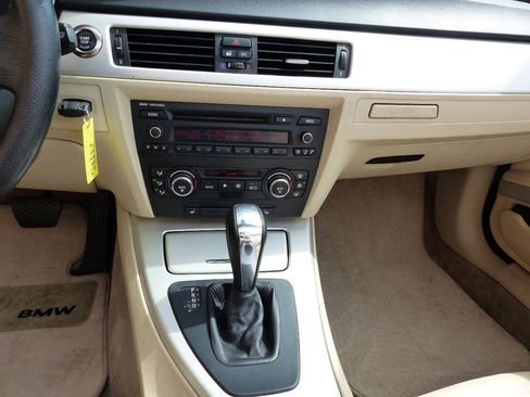 Used 2008 BMW 328i Convertible RWD image 37
