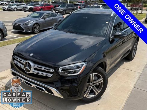 Used 2022 Mercedes-Benz GLC 300 w/ Premium Package Lite image 4