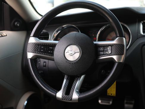 Used 2011 Ford Mustang GT Premium w/ Comfort Pkg image 30